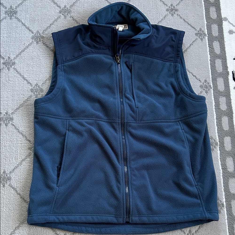 Duluth Trading Co Navy Fleece Vest
